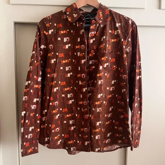 Samantha Pleet Button Down with Clothes Line Graphic size Small - Picture 1 of 4